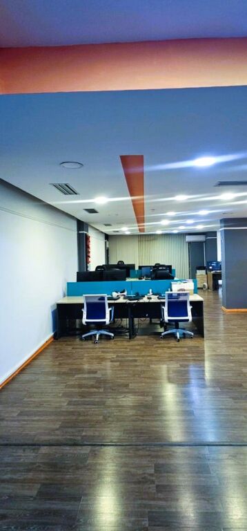 LOCALE IN AFFITTO PER UFFICI – PIAZZA WILSON