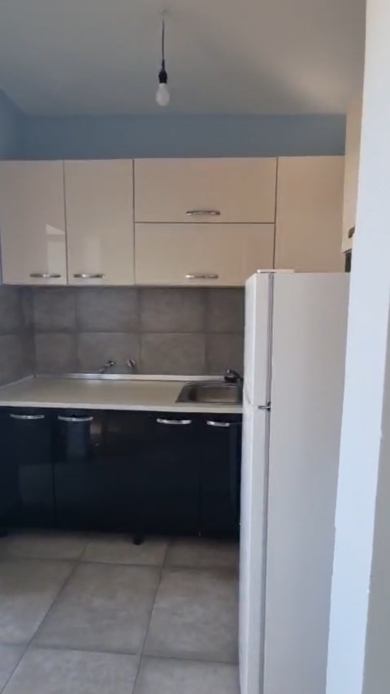 Apartament 1+1 per qera Laprake Spitali Ushtarak !