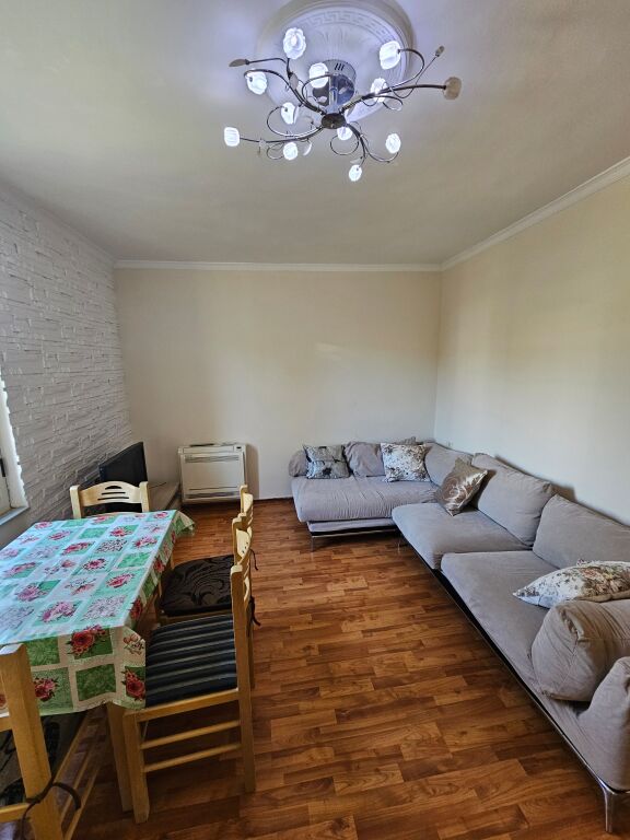 Apartament 2+1 me qera