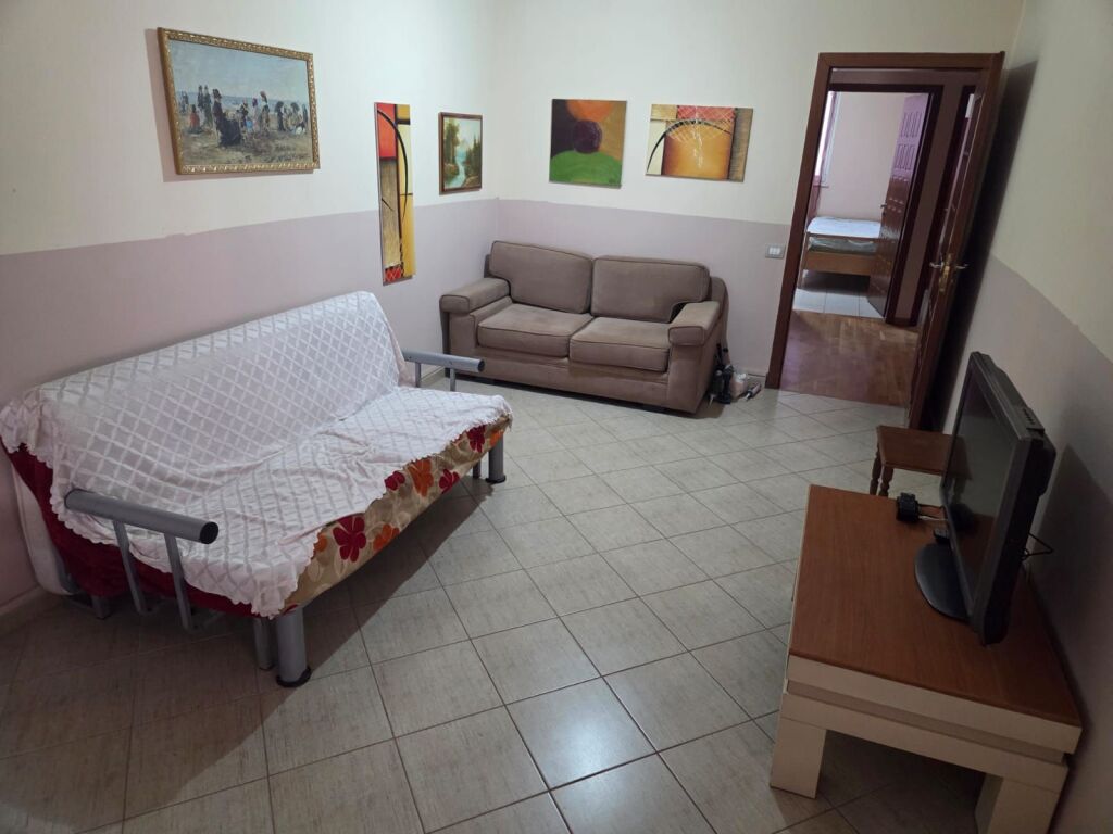 Qera | Vilë 2 + 1 | Fakulteti i Mjekësisë (Auditoret) | 500 €/muaj