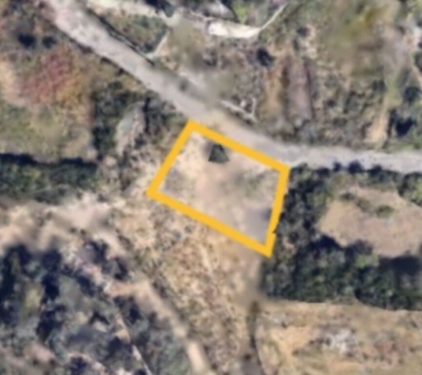 Shitet 900m2 tokë buzë rrugës kryesore të Dajtit