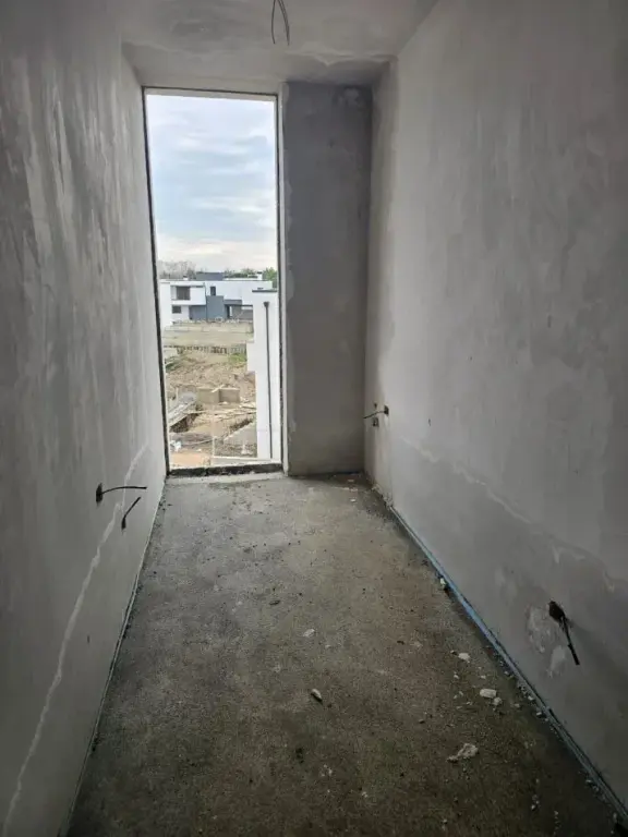 Shitje | Apartament 2 + 1 | Rruga Gjiri I Lalëzit | 235000 €