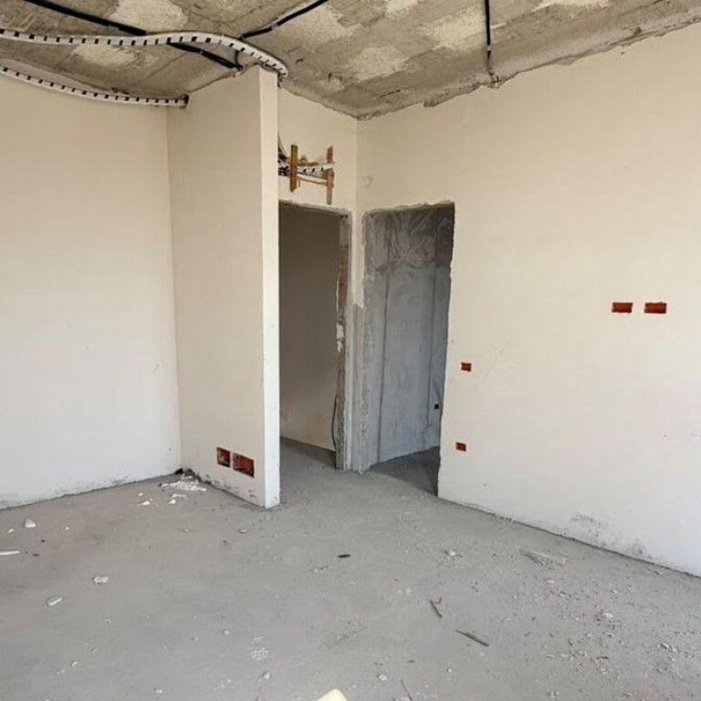 🏡🔥 PREZZO RIBASSATO‼️ VILLA SU 3 PIANI IN VENDITA – VICINO A TEG