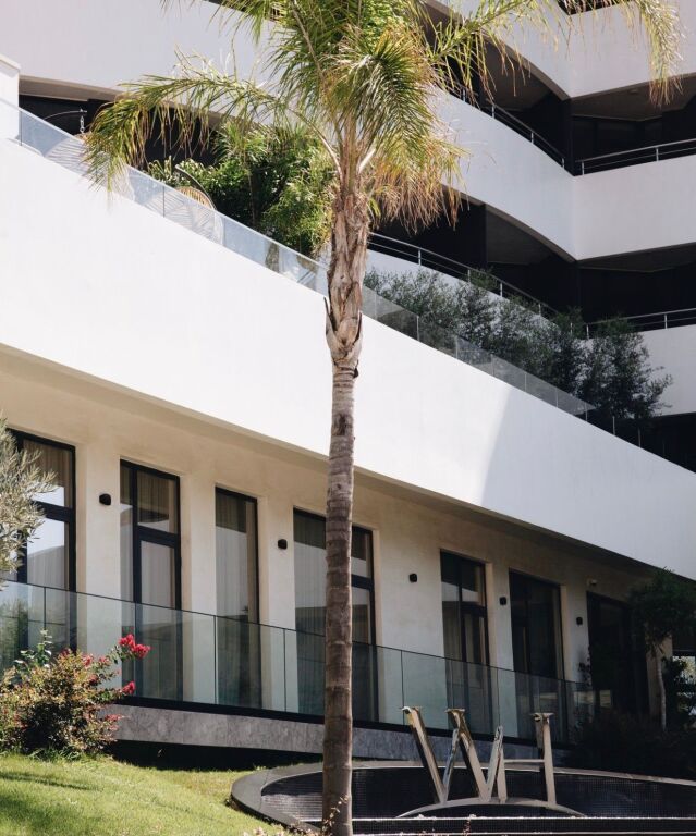 APARTAMENT ME QERA 1+1+POST PARKIMI WHITE HILL RESORT CURRILA DURRES