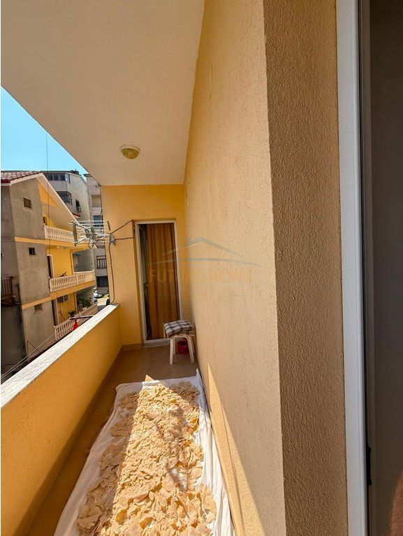 Shitet, Apartament 3+1+2, Rruga Mihal Ballkameno, Pogradec