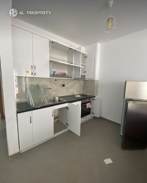 🏠  Apartament 1+1  jepet  me Qira pamje deti , Durres Plazh, 40,000 Lekë/muaj