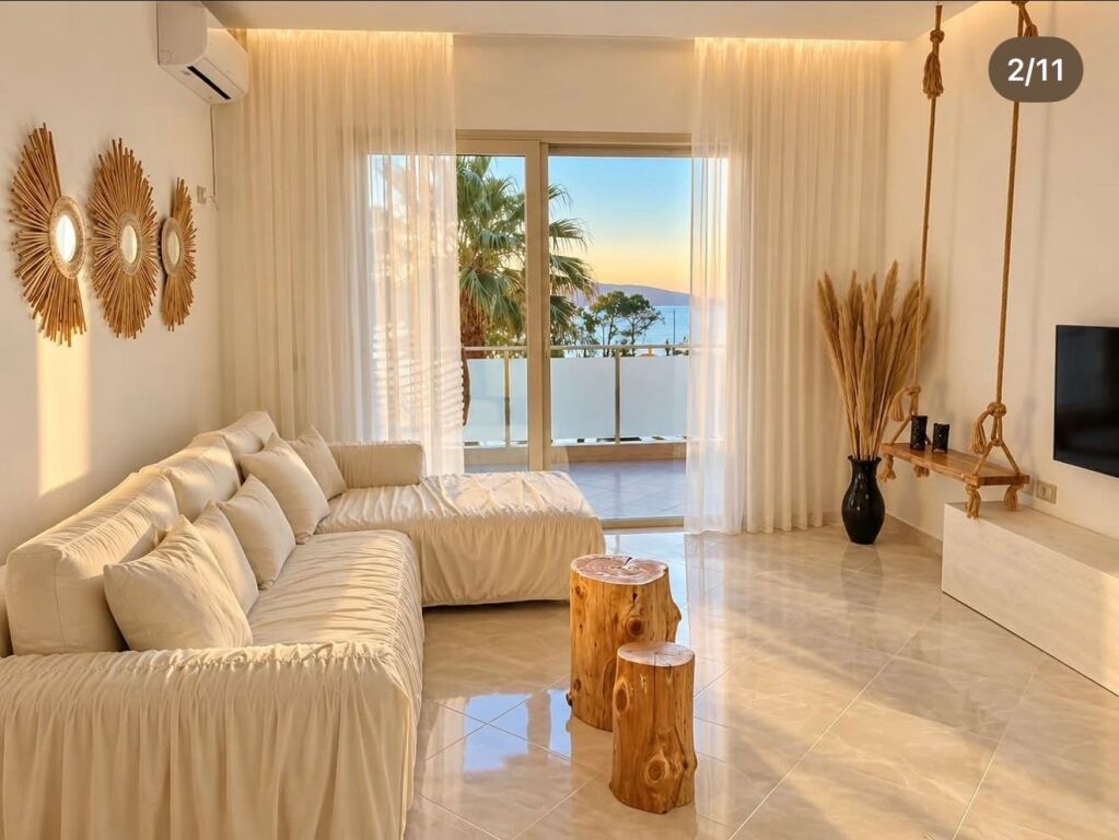 2 bedroom apartment for rent with sea view in Lungomare