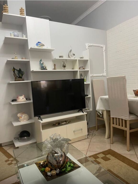 Apartament 2+1 me qera- Ne Fresk, Tirane.
