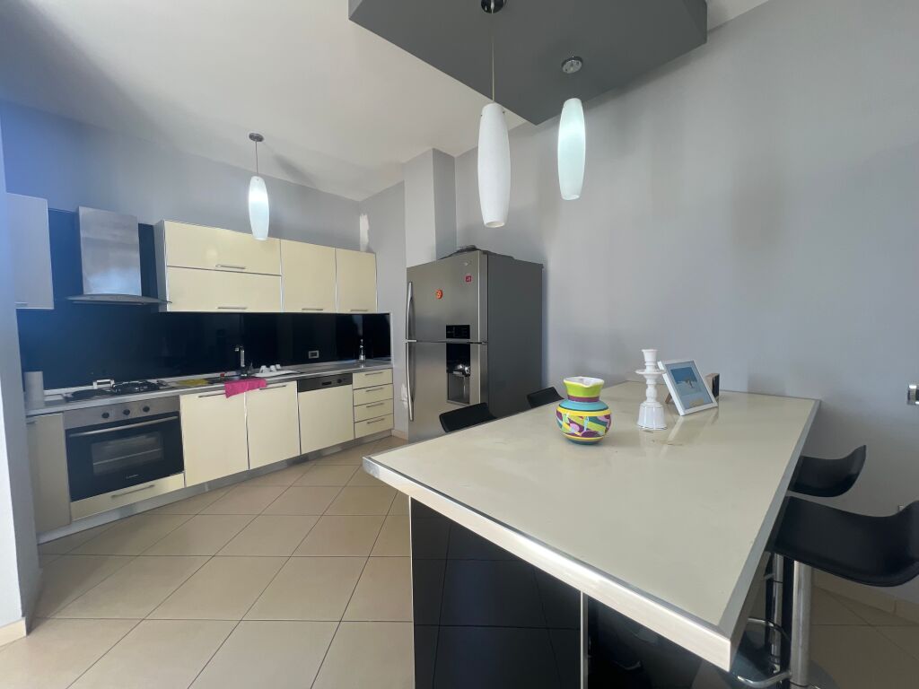 🏡 ATTICO 2+1 con 2 BAGNI + 2 GRANDI VERANDE IN AFFITTO