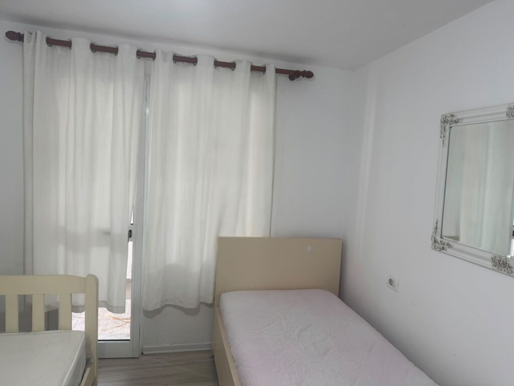 Casa in Affitto 1+1 - Rotonda di Shkoze, Tirana