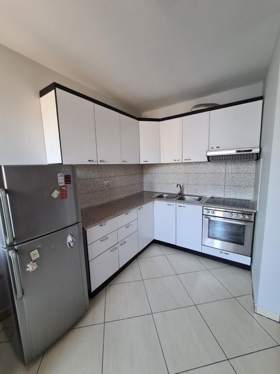 Jepet me qera apartament 2+1, Fresk ,Tirane.