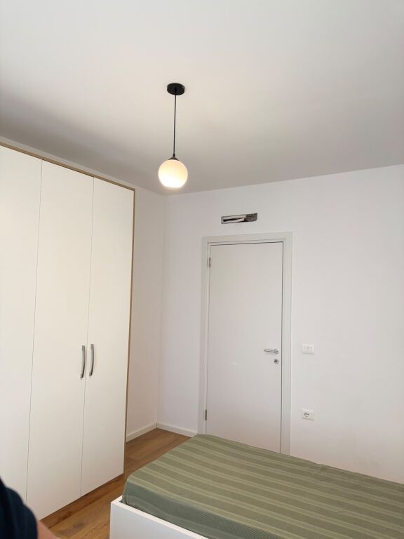 Jepet 2+1+2 me qira-Trio Towers, Don Bosko