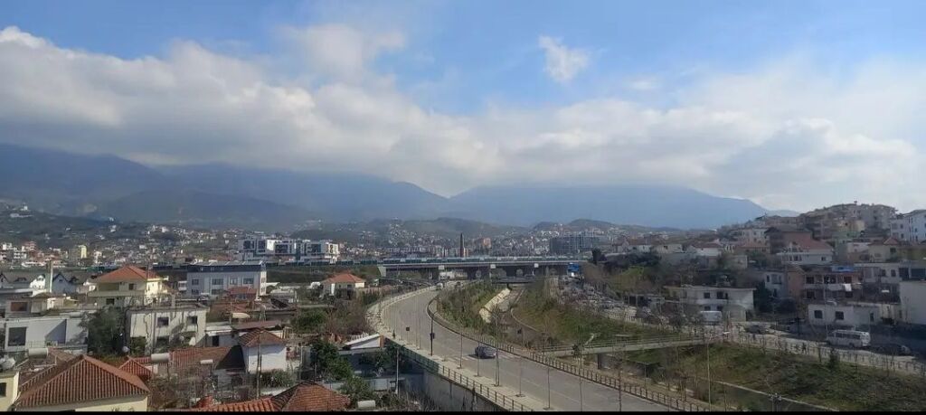 For Rent 2+1 4th Floor of a villa - Shkozes Roundabout, Tirana