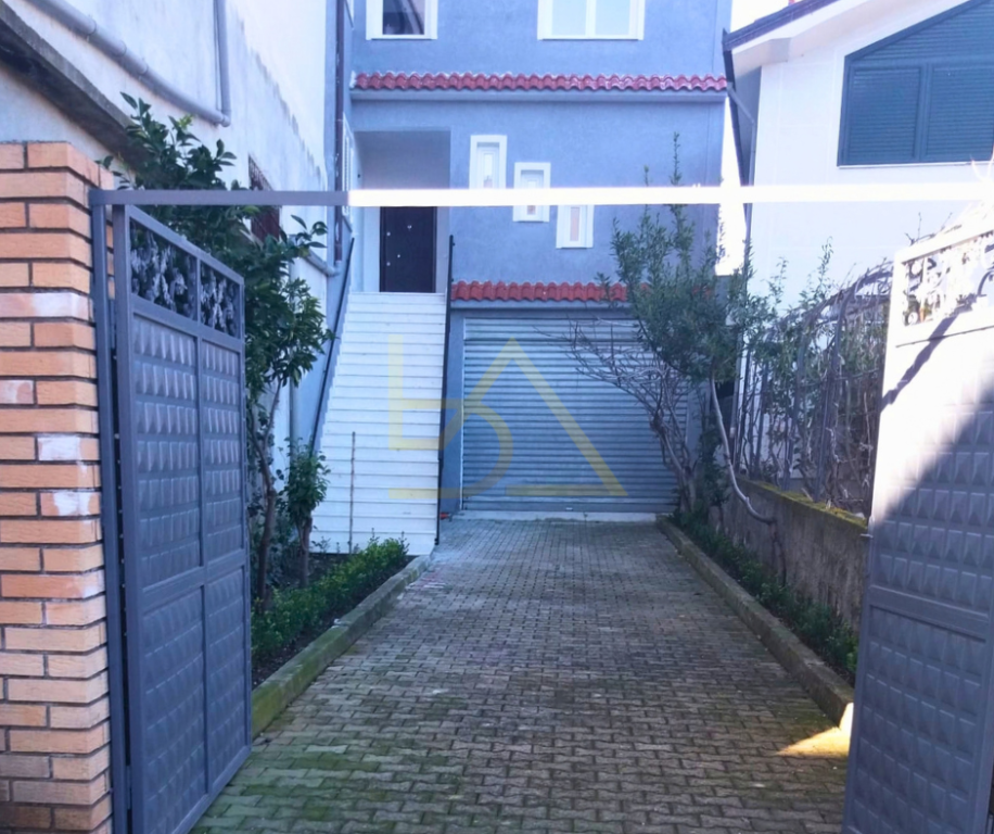 3-STOREY VILLA FOR SALE – SUKTH, DURRËS