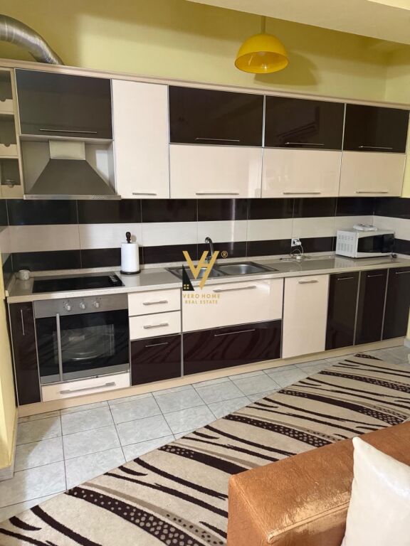 SHITET APARTAMENT 3+1+3BLK NE MYSLYM SHYRI 40.000.000 LEKE