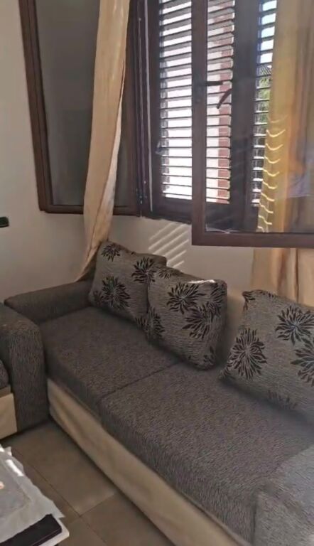 Apartament 1+1 ne zonen e Laprakes mbrapa Spitalit Universitar i Traumës ID 5706
