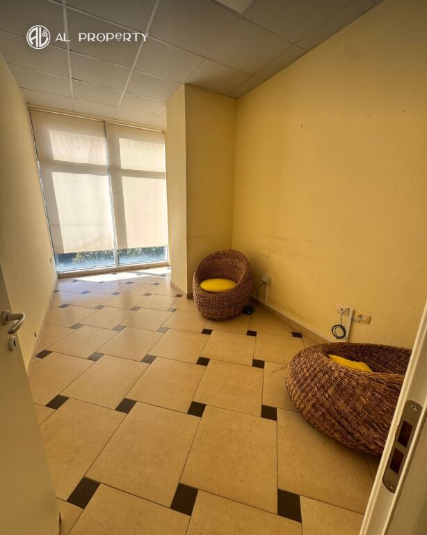 🏠 Locale commerciale in vendita presso il Tribunale