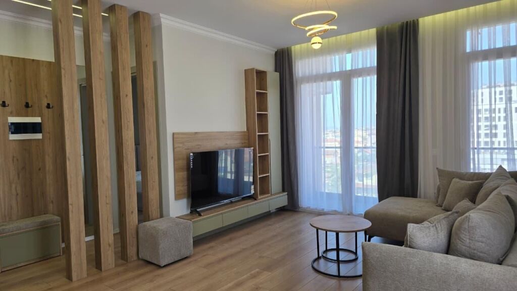 TEK STACIONI TRENIT APARTAMENT 1+1 PER QERA!