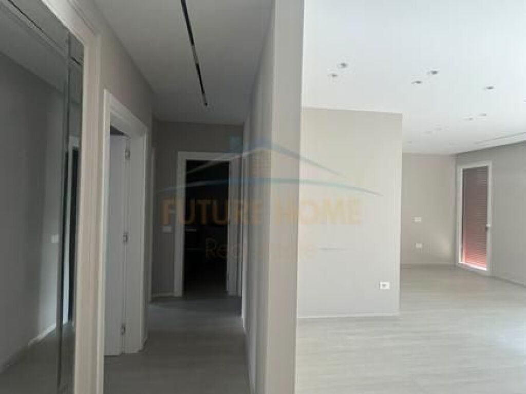Affitto,Appartamento per Ufficio,Bllok,Tirana. PRO74957