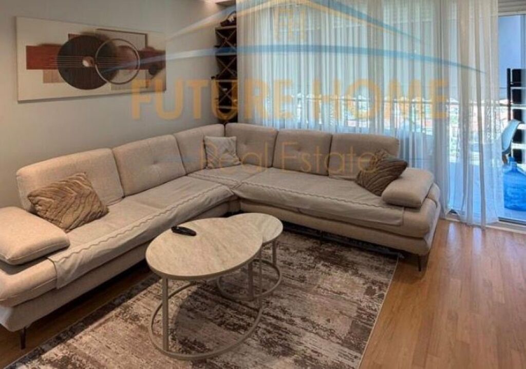 Shitet, Apartament 2+1+ Post Parkimi, Fiori di Bosko, Tiranë