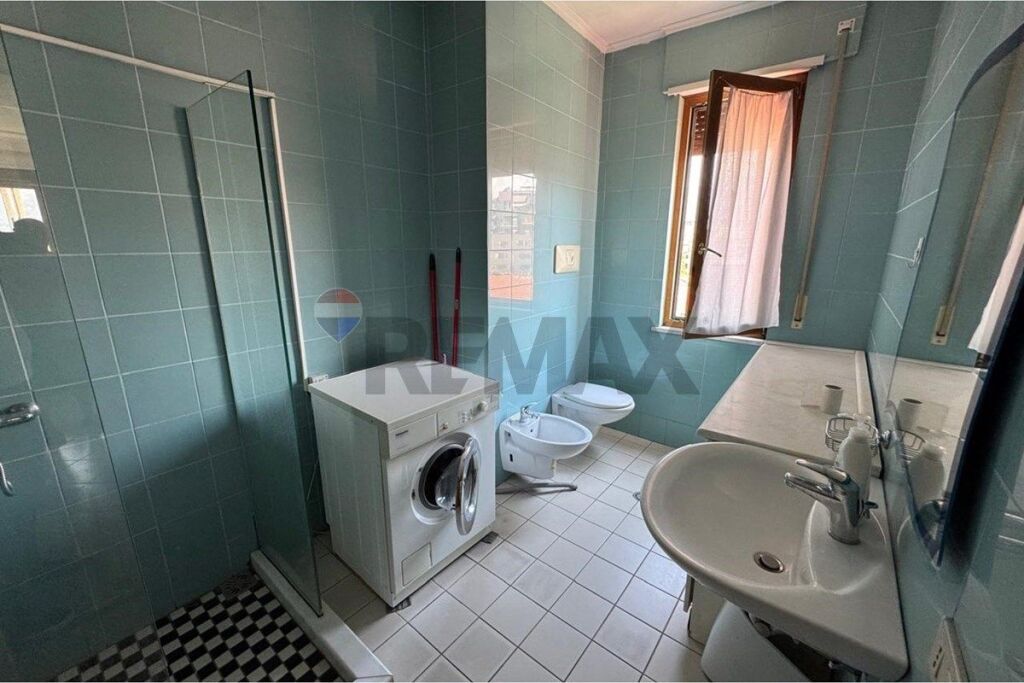 Apartament për shitje – Rruga e Barrikadave