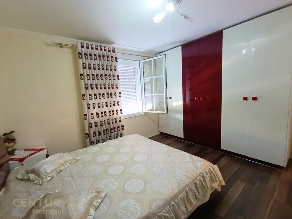 APARTAMENT 3+1+2 PRANE MATERNITETIT TE RI!  20,500,000 Lekë