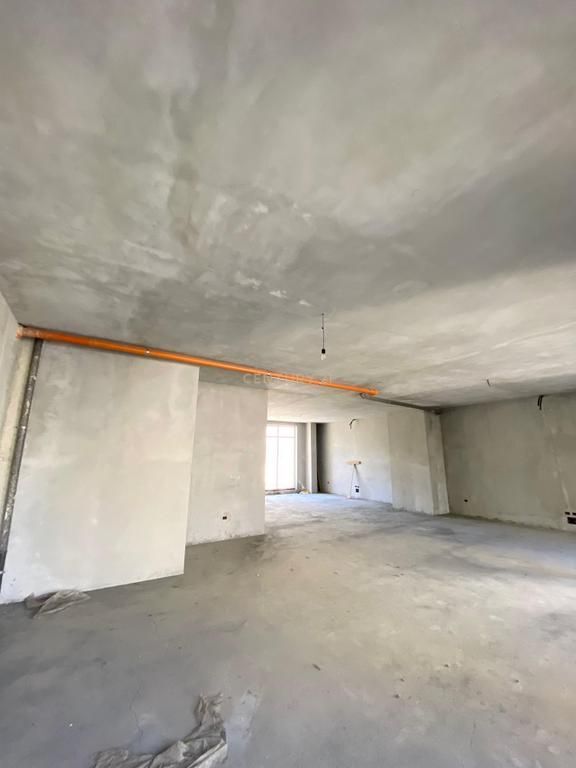 COMMERCIAL SPACE FOR RENT – RAFAELO COMPLEX, FRESK