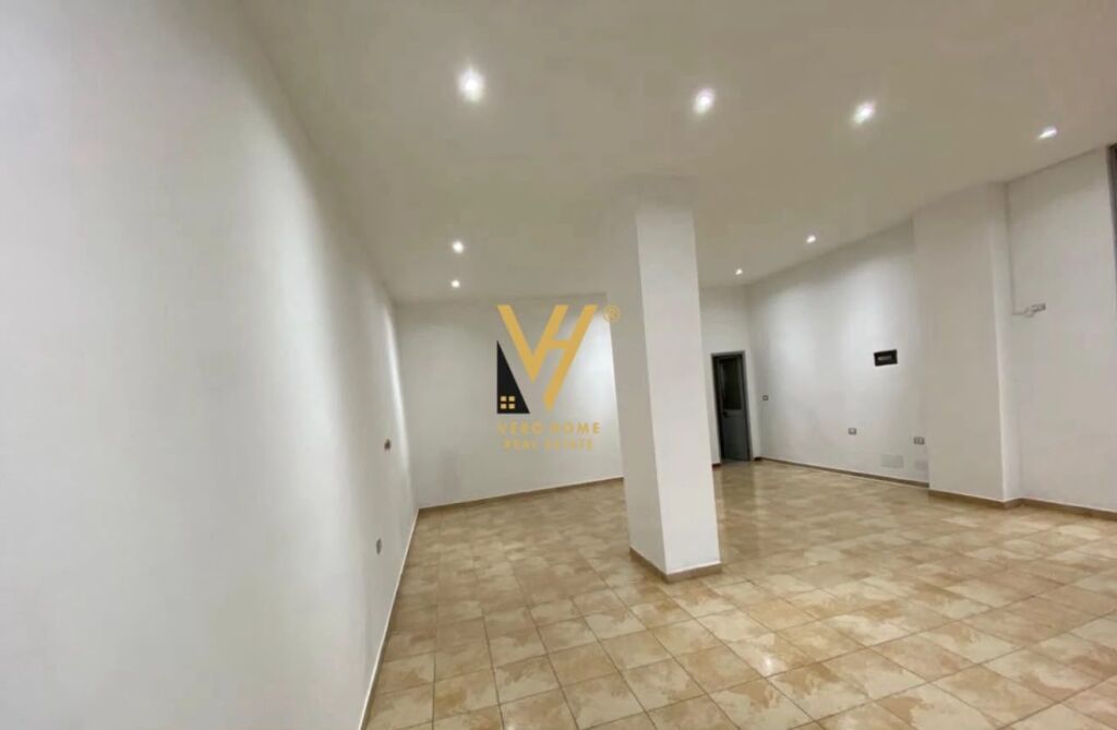 JEPET AMBIENT BIZNESI 55 M2 ME QIRA NE YZBERISHT 45.000 LEKE