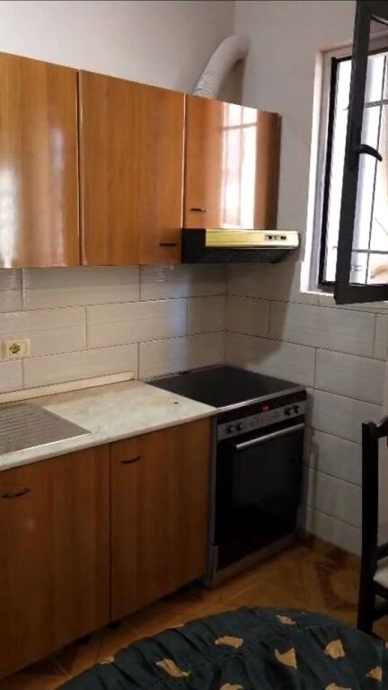 APARTAMENT 1+1 40,000 LEKE SIRI KODRA