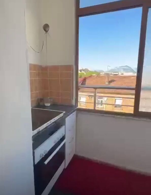 🏡 Jepet me qira apartament 1+1 Te Medreseja