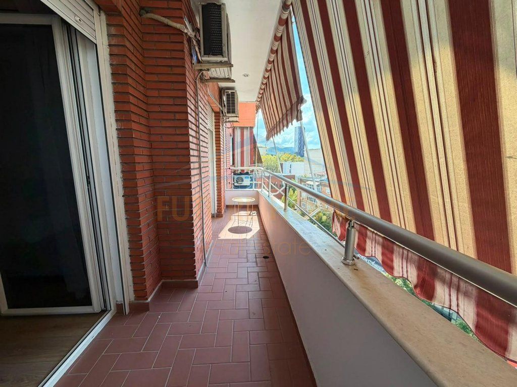 Affitto, Appartamento 1+1, Via Elbasanit, Tirana