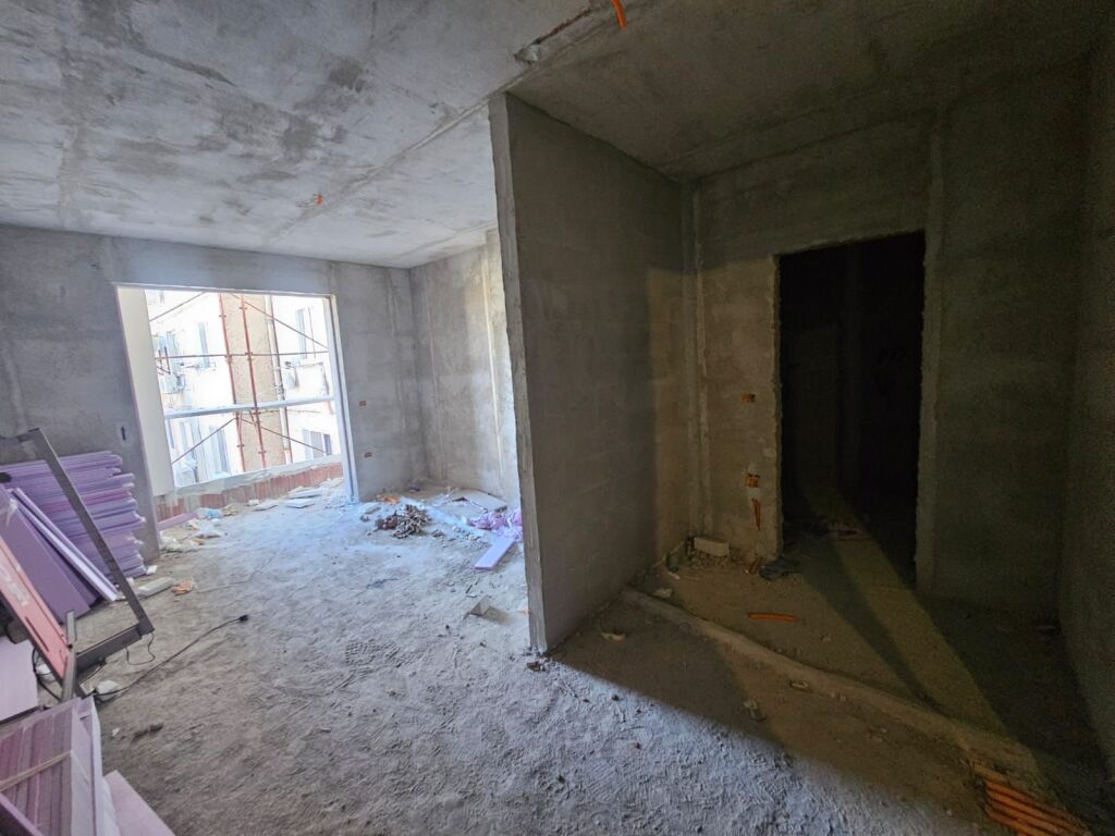 STUDIO APARTMENT FOR SALE