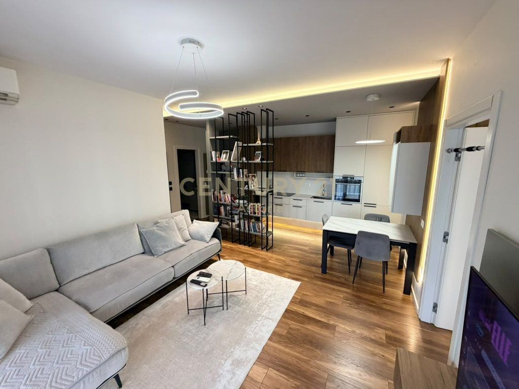 Apartament Modern për Shitje në Myslym Shyri – Vendndodhje Premium në Zemër të Tiranës