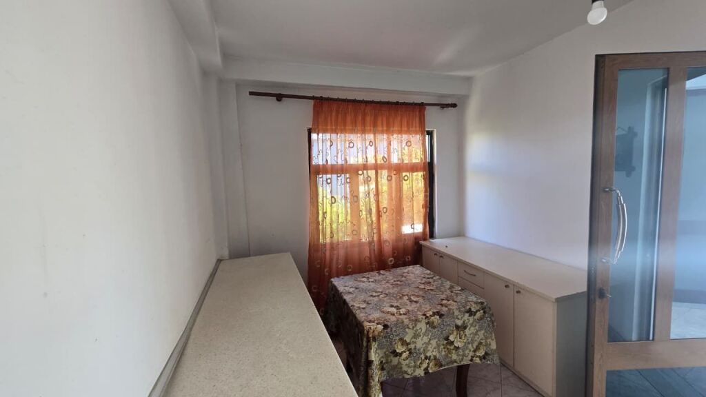 Apartament 2+1 në Vilë – Te Ish-Parku i Autobusave