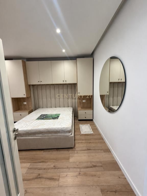 JEPET ME QIRA APARTAMENT 1+1 ME TARRACË, TEK MERIDIANI, SHKODËR