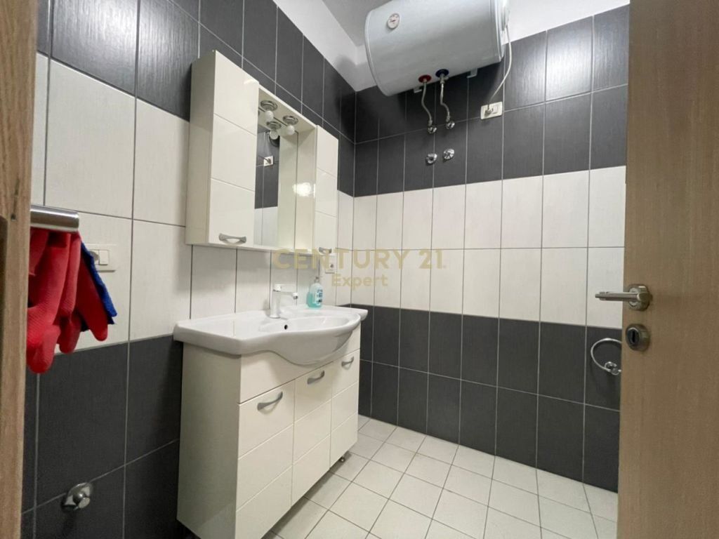 APPARTAMENTO 2+1+2 IN AFFITTO – VIA KAVAJËS, TIRANA 1.000 € /Mese