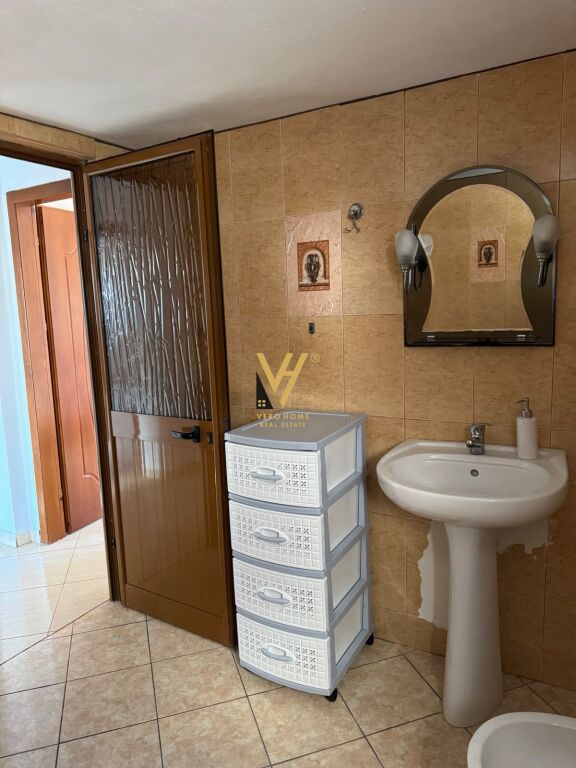 AFFITTASI INGRESSO 2+1+BLK A YZBERISHT 75.000 LEKE