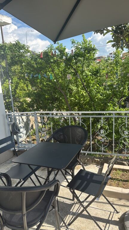 Casa in Affitto 1+1 - Rotonda di Shkoze, Tirana