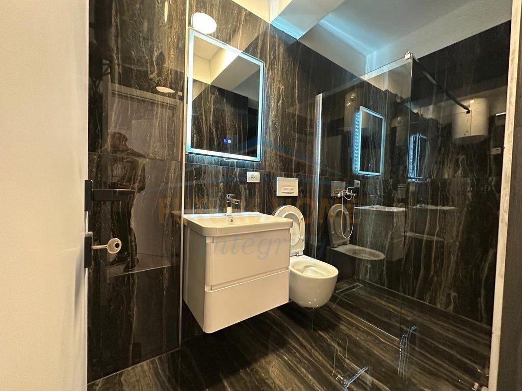 Qera, Apartament 2+1+2+2 Poste parkimi, Rezidenca Kodra e Diellit 2, Tiranë.