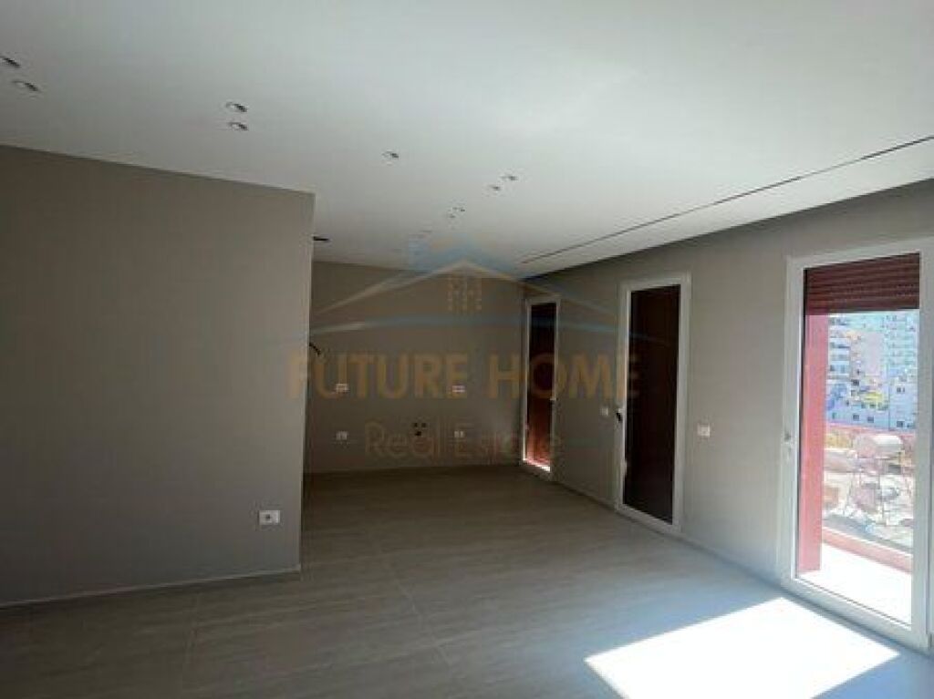 Affitto,Appartamento per Ufficio,Bllok,Tirana. PRO74957