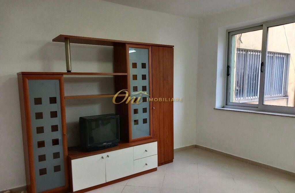 PAZARI I RI APARTAMENT PER QERA 3+1