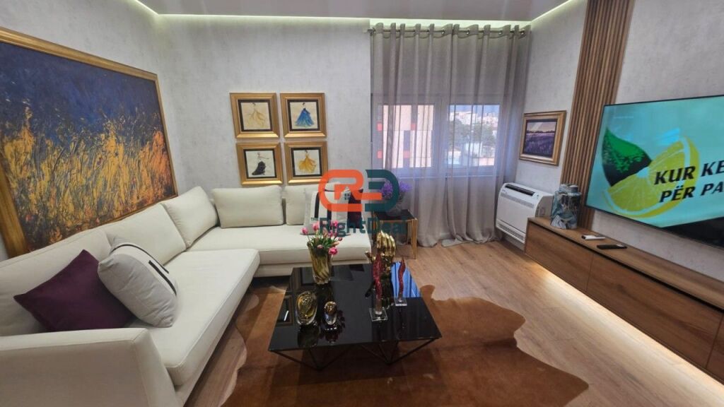 At the beginning of Don Bosko, near Zogu i Zi, super renovated 2+1 apartment for sale !!!