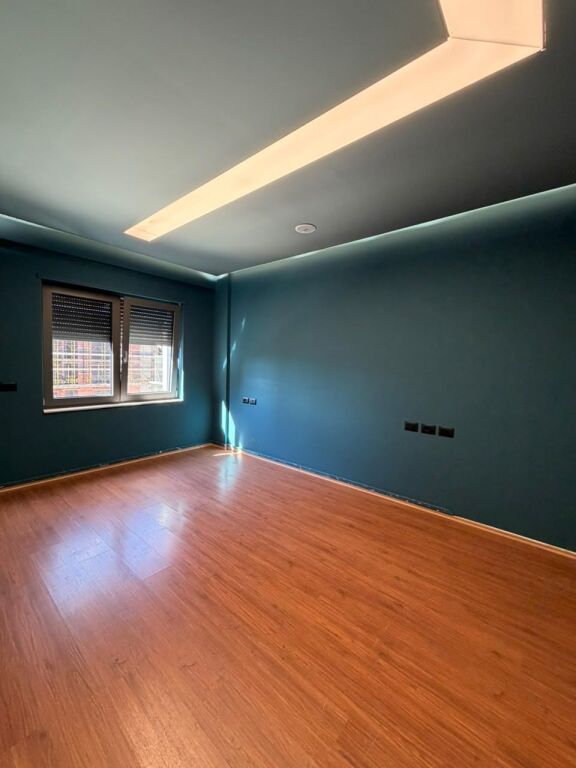 FOR RENT – BUSINESS PREMISES