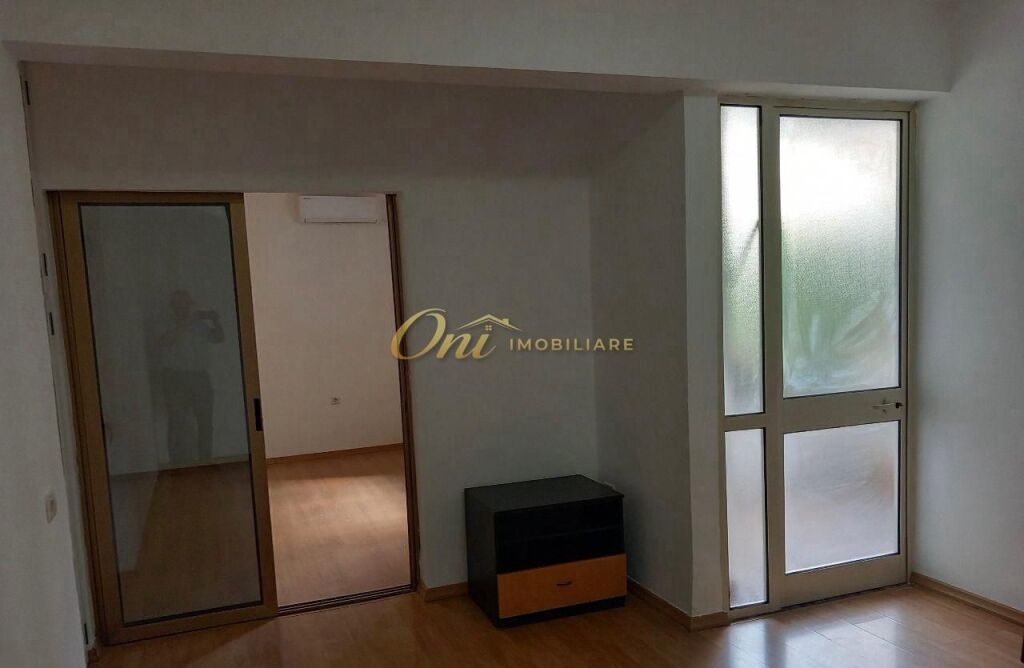 PAZARI I RI APARTAMENT PER QERA 3+1