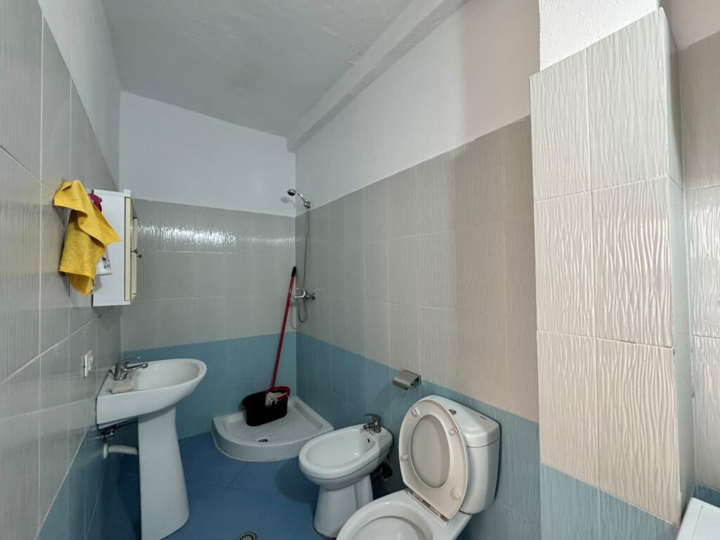 JEPET ME QIRA – APARTAMENT 1+1 PLAZH HEKURUDHA,DURRES