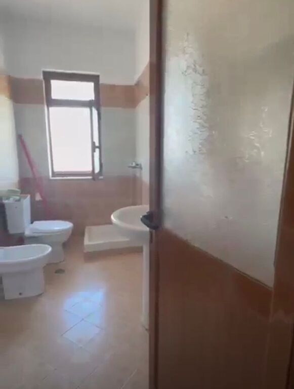 🏡 Jepet me qira apartament 1+1 Te Medreseja