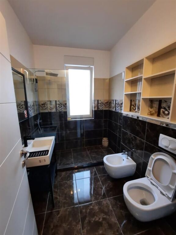 Qera | Apartament 2 + 1 | 21 Dhjetori – Market Joena | 1000 €/muaj