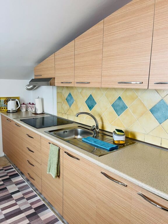 JEPET ME QERA APARTAMENT 1+1 – PRANE HOTEL PARTNER, VLORË 65 METRA KATROR