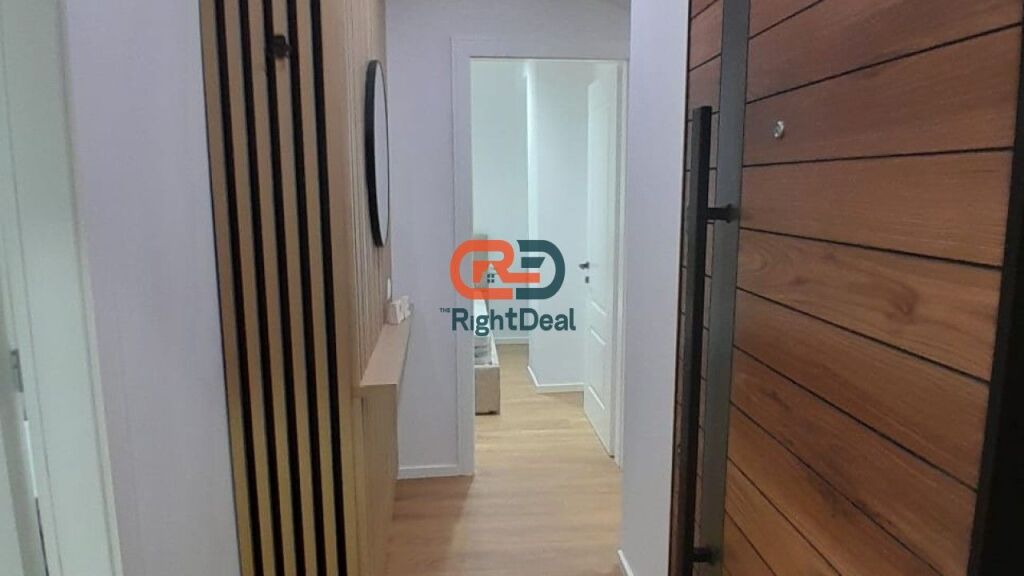 Vicino a Piazza 21 Dicembre, Affittasi, Appartamento 1+1 Completamente Arredato in Stile Contemporaneo!!