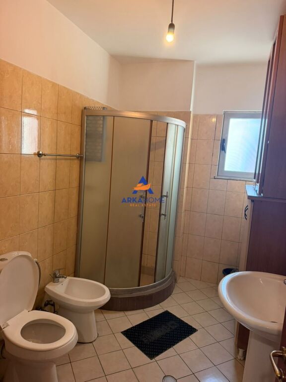 JEPET ME QERA APARTMENT 1+1+BALLKON "TE KOMUNA E PARISIT" 55.000 LEKE